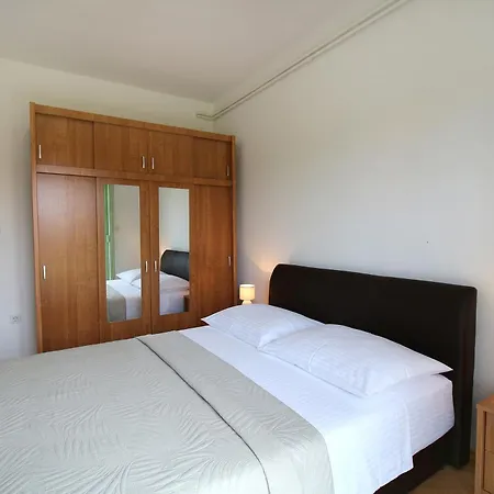 Ombla Apartment