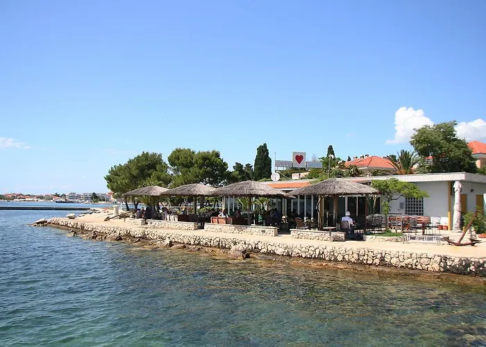 아파트 Ombla 자다르